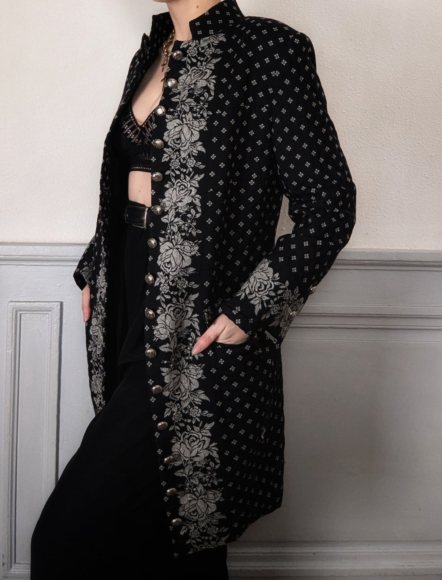 Vintage 80's Chantel Thomass wool gothic coat blanck and grey