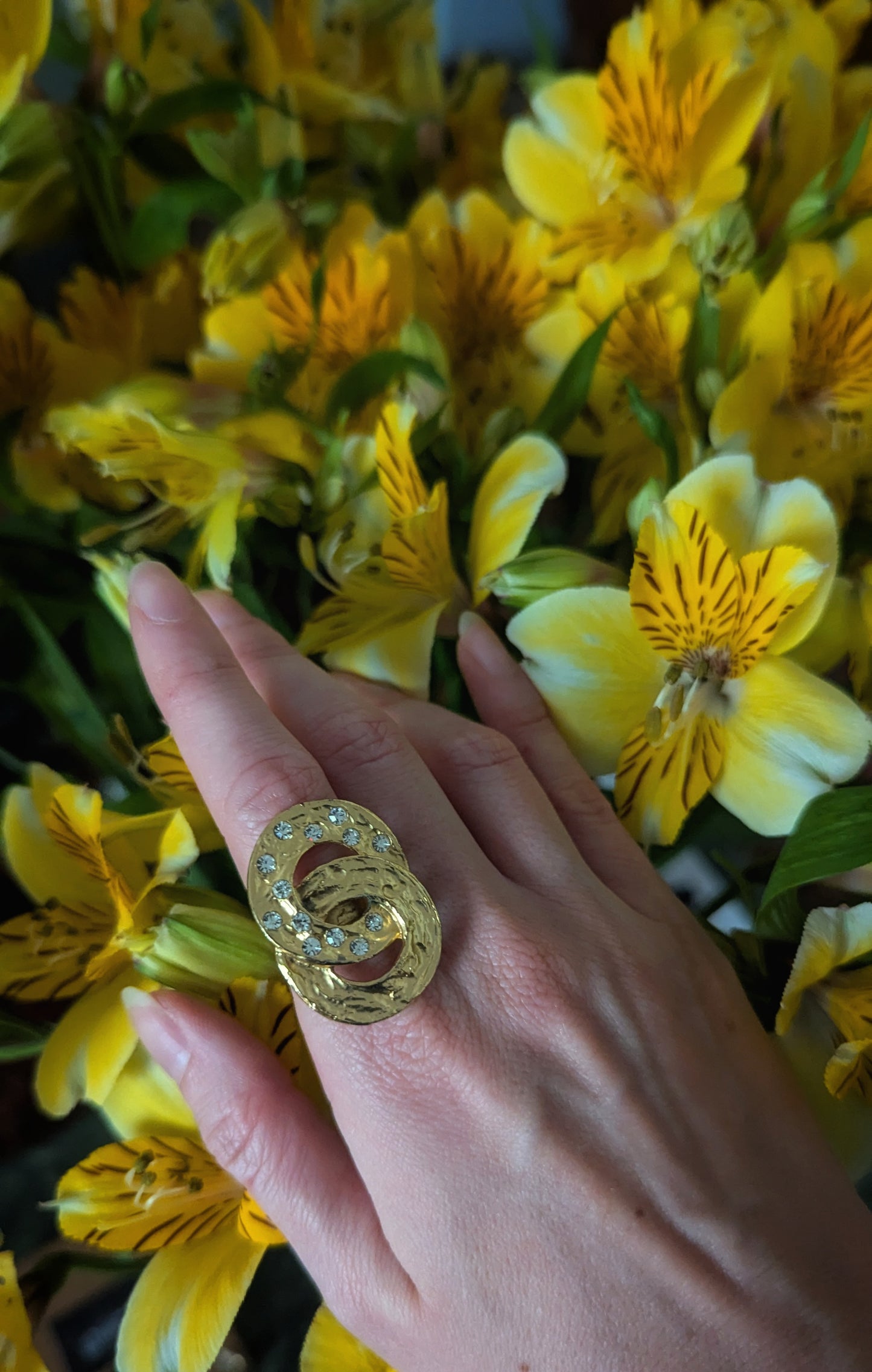 Vintage 90s Dolce Vita brutalist golden ring