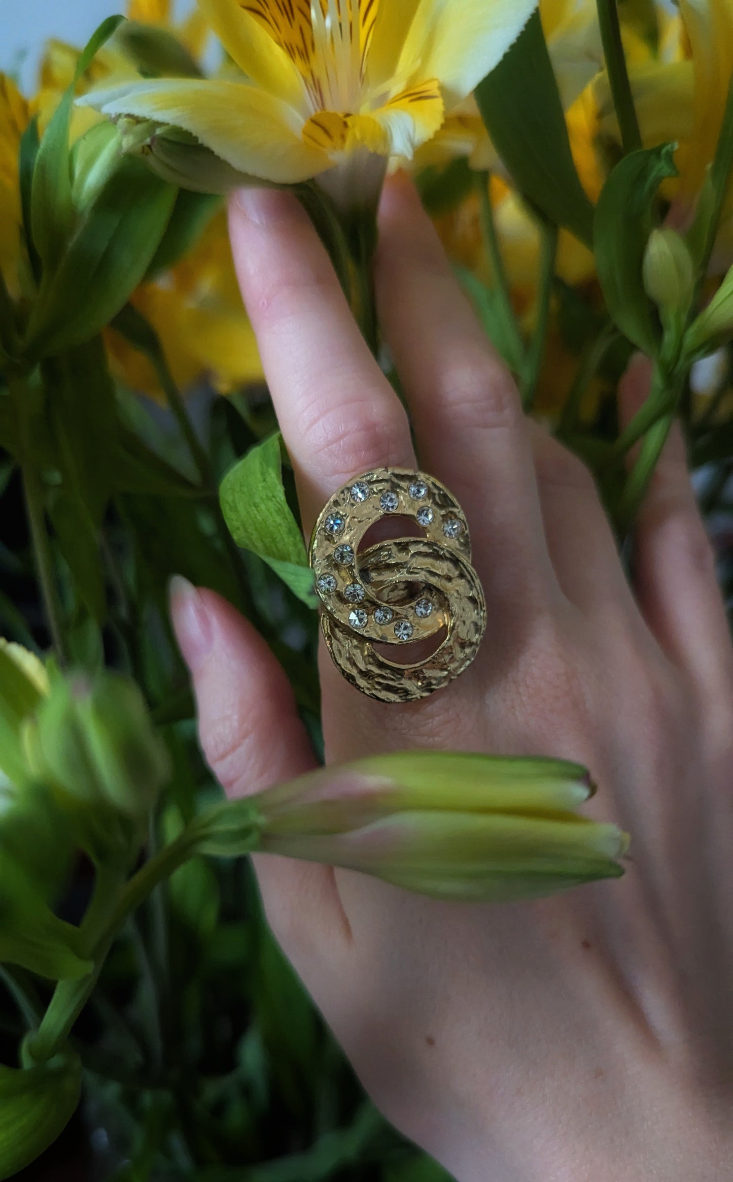 Vintage 90s Dolce Vita brutalist golden ring