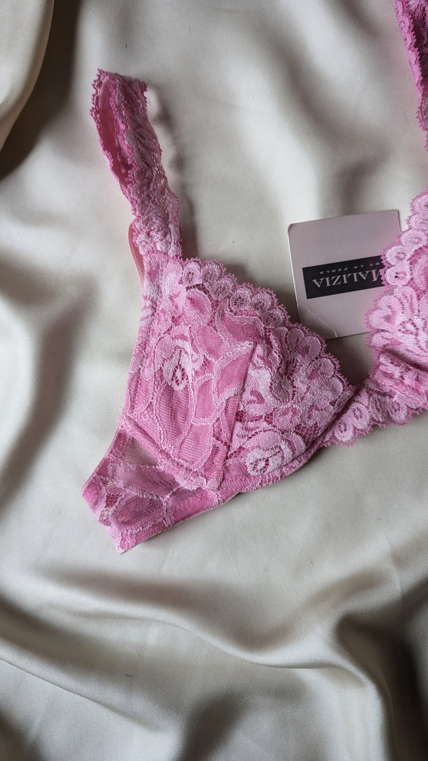 1990 vintage Malizia by La Perla cutest pink lace bra