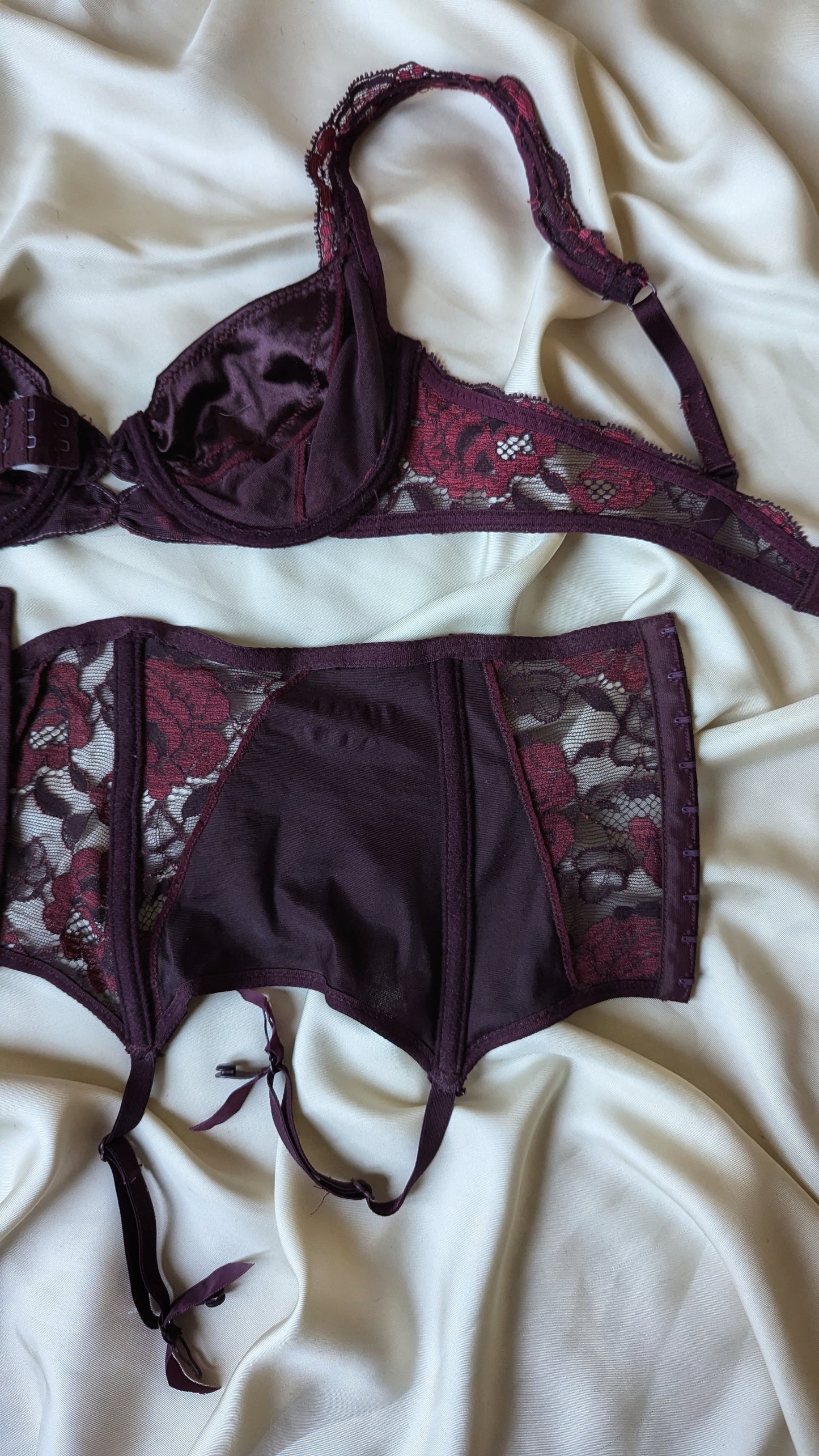 Vintage Gemma Paris french lingerie burgunday lace set