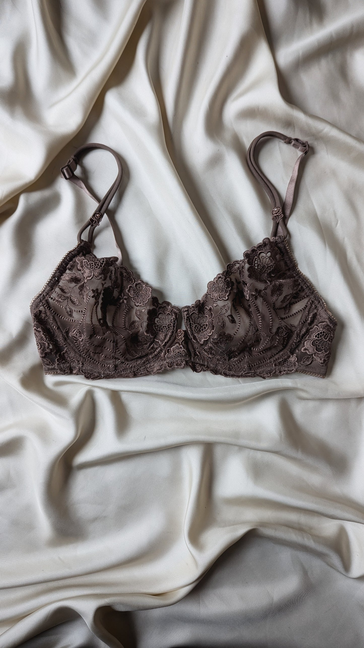 La Perla vintage 1990 chocolate brown lace bra 34