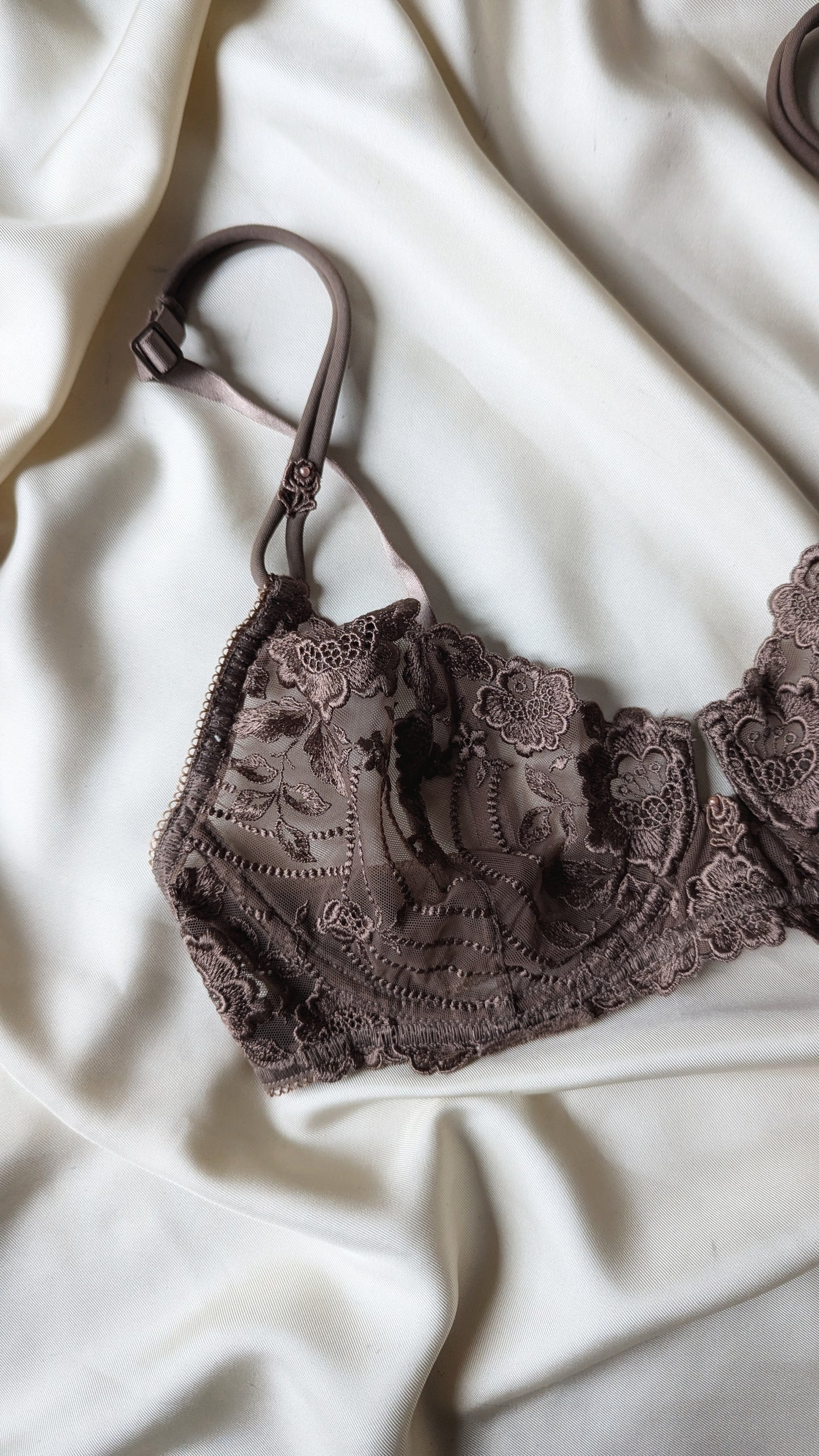 La Perla vintage 1990 chocolate brown lace bra 34