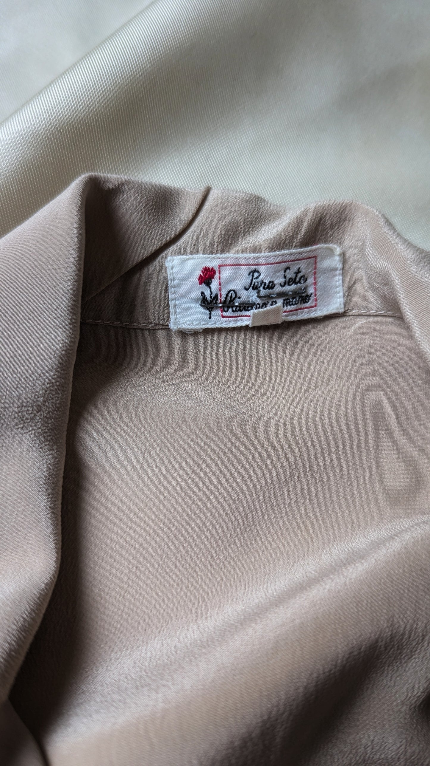 Vintage 1970s italian beige hand-embroidred silk shirt