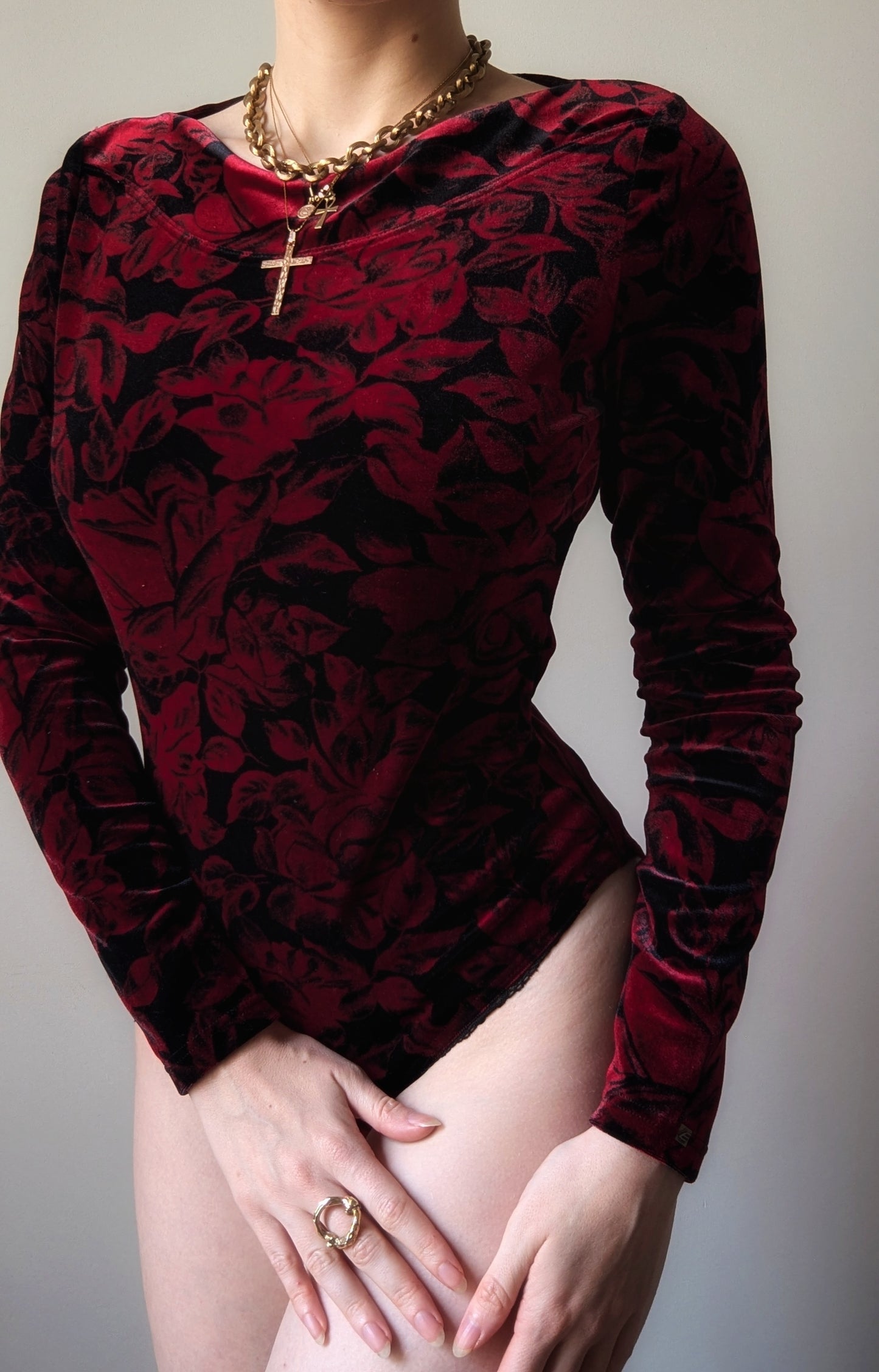 Vintage 1990 Etincelle Couture red roses black velvet bodysuit