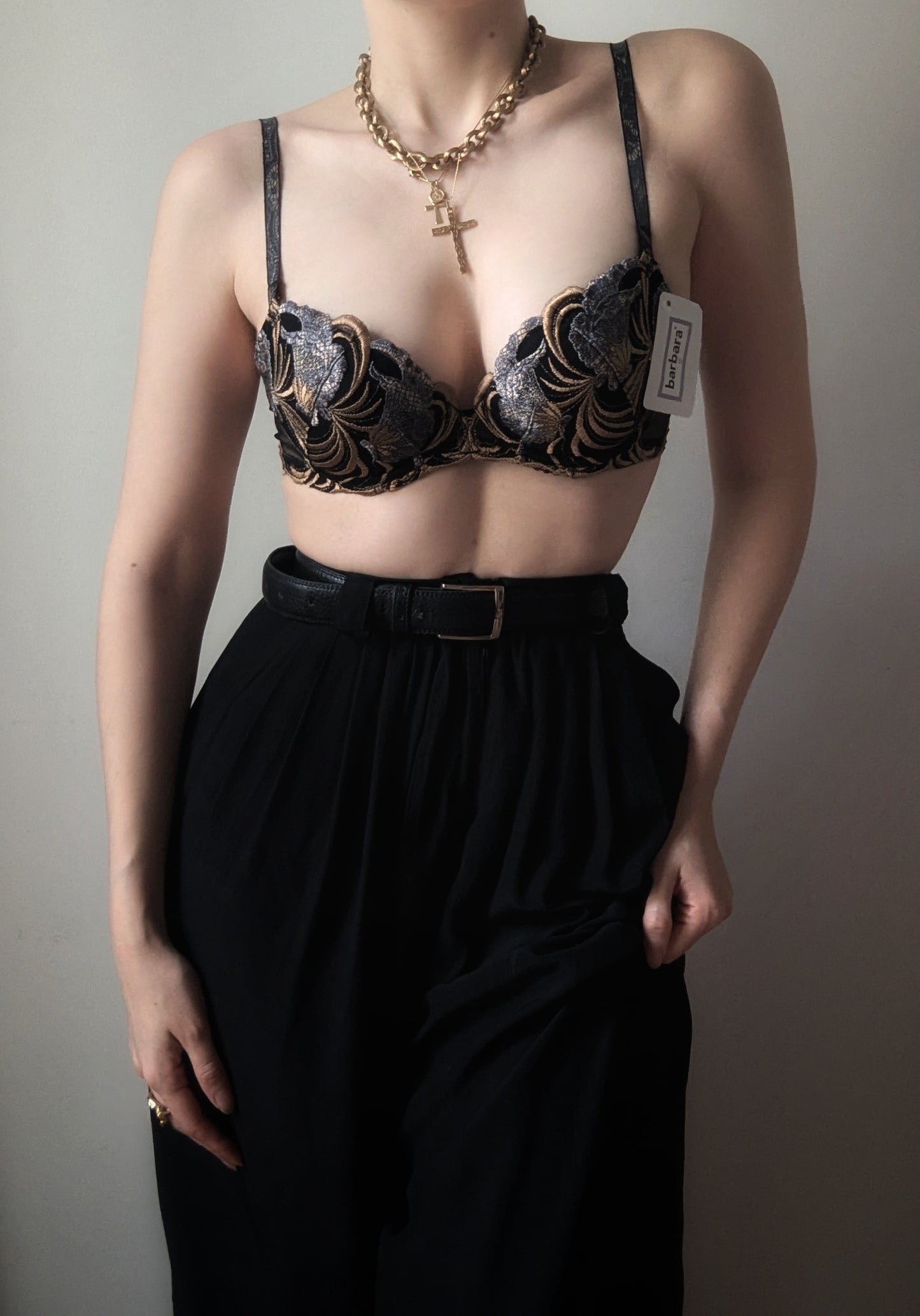 Vintage 90's Barbara Paris black floral embroidery bra