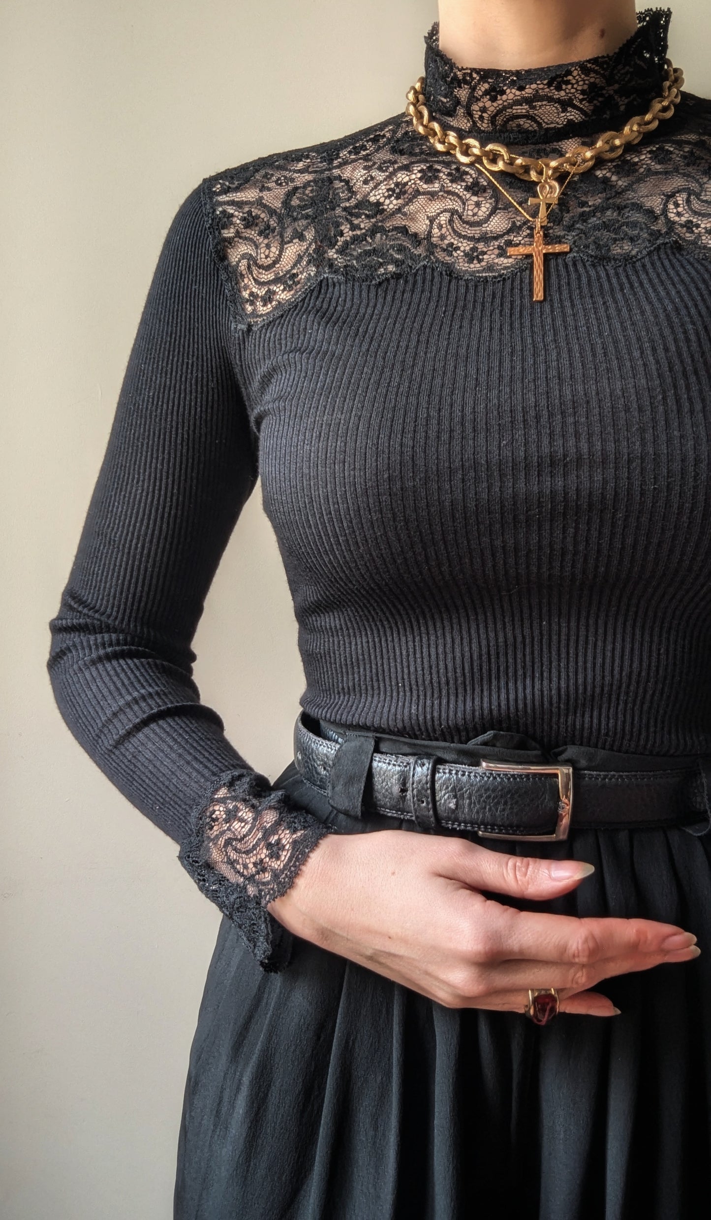 Vintage 90's Oscalito wool and silk black sweater with italian lace