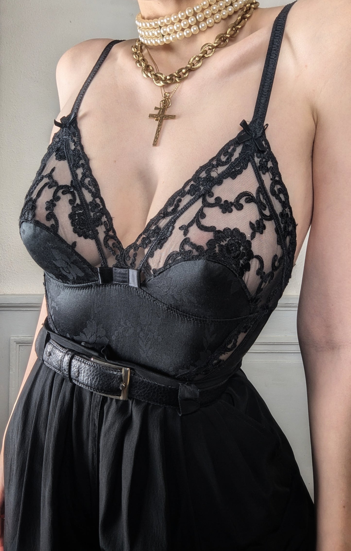 Vintage Y2K Cotton club black silk and lace sexy bodysuit