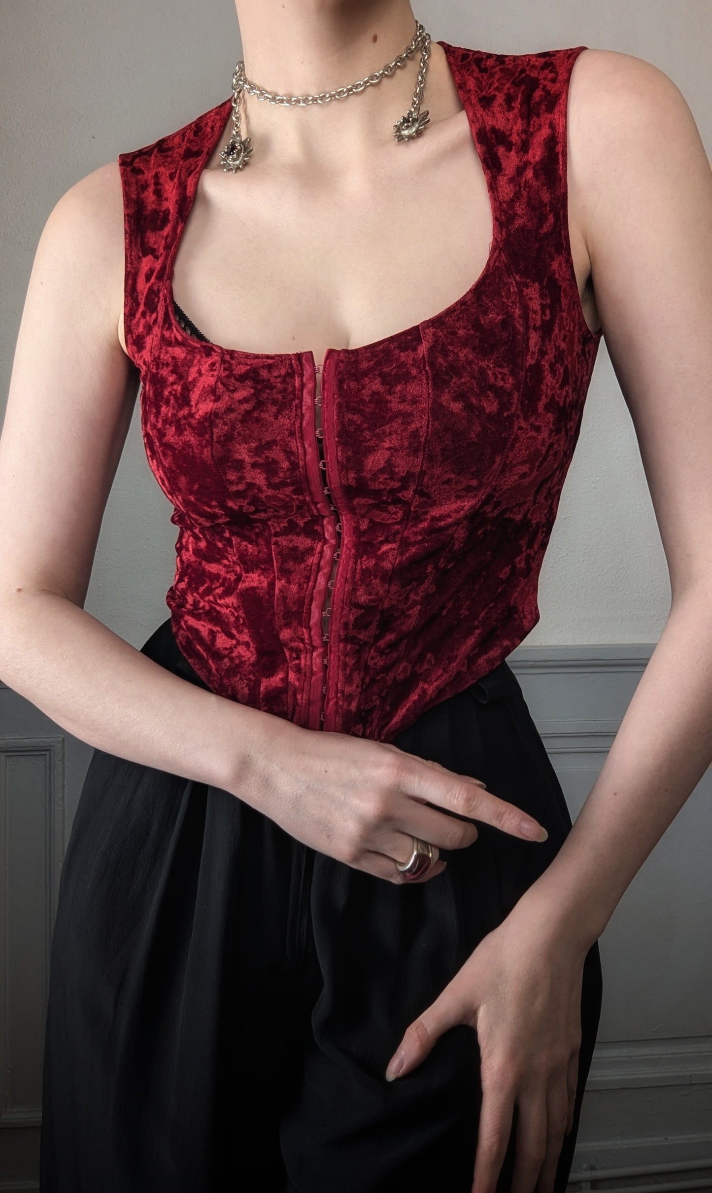 Vintage Ravage Paris 90's red velvet vampire bustier