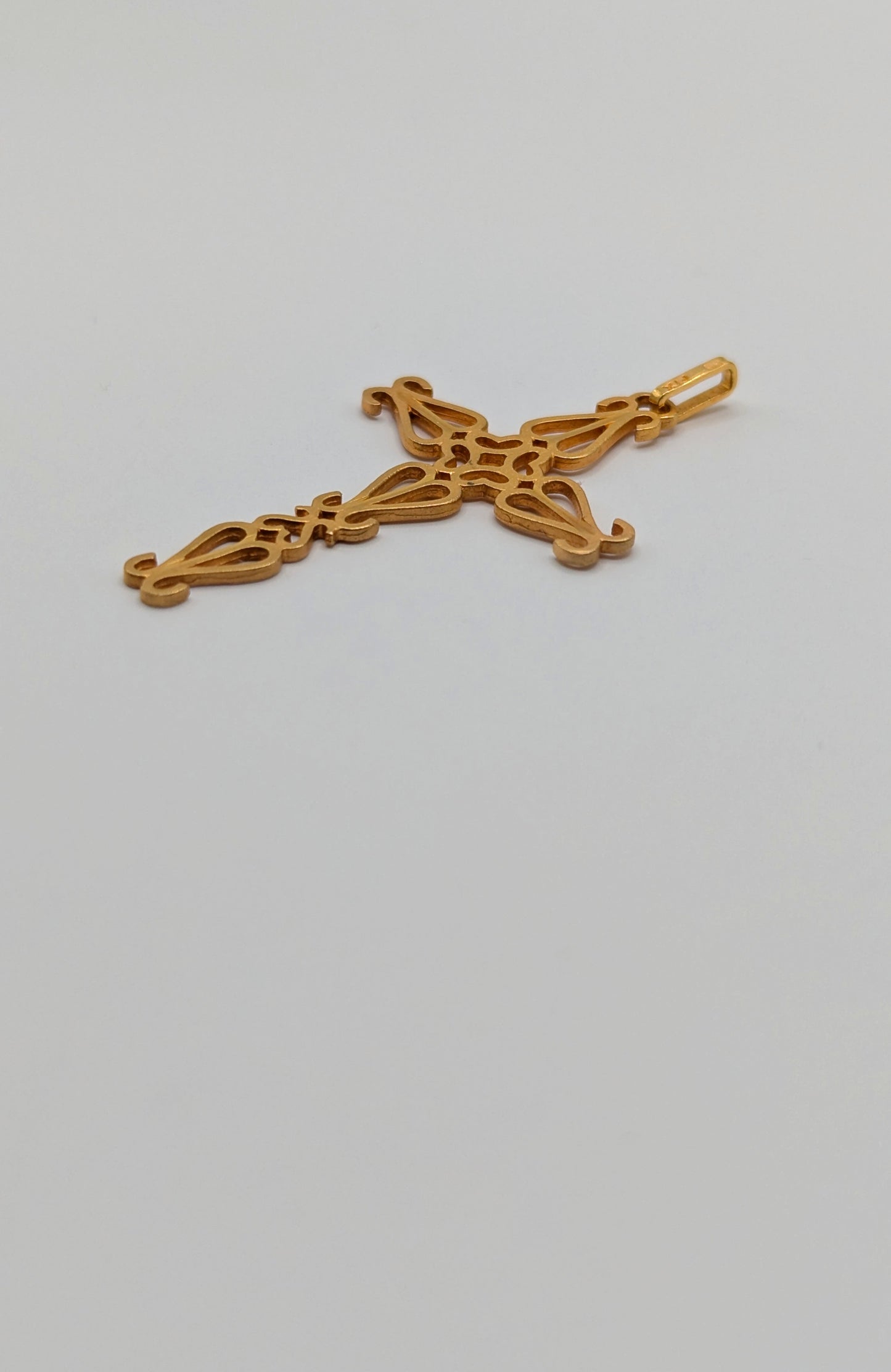 French vintage 1940 gold plated lace gothic cross pendant