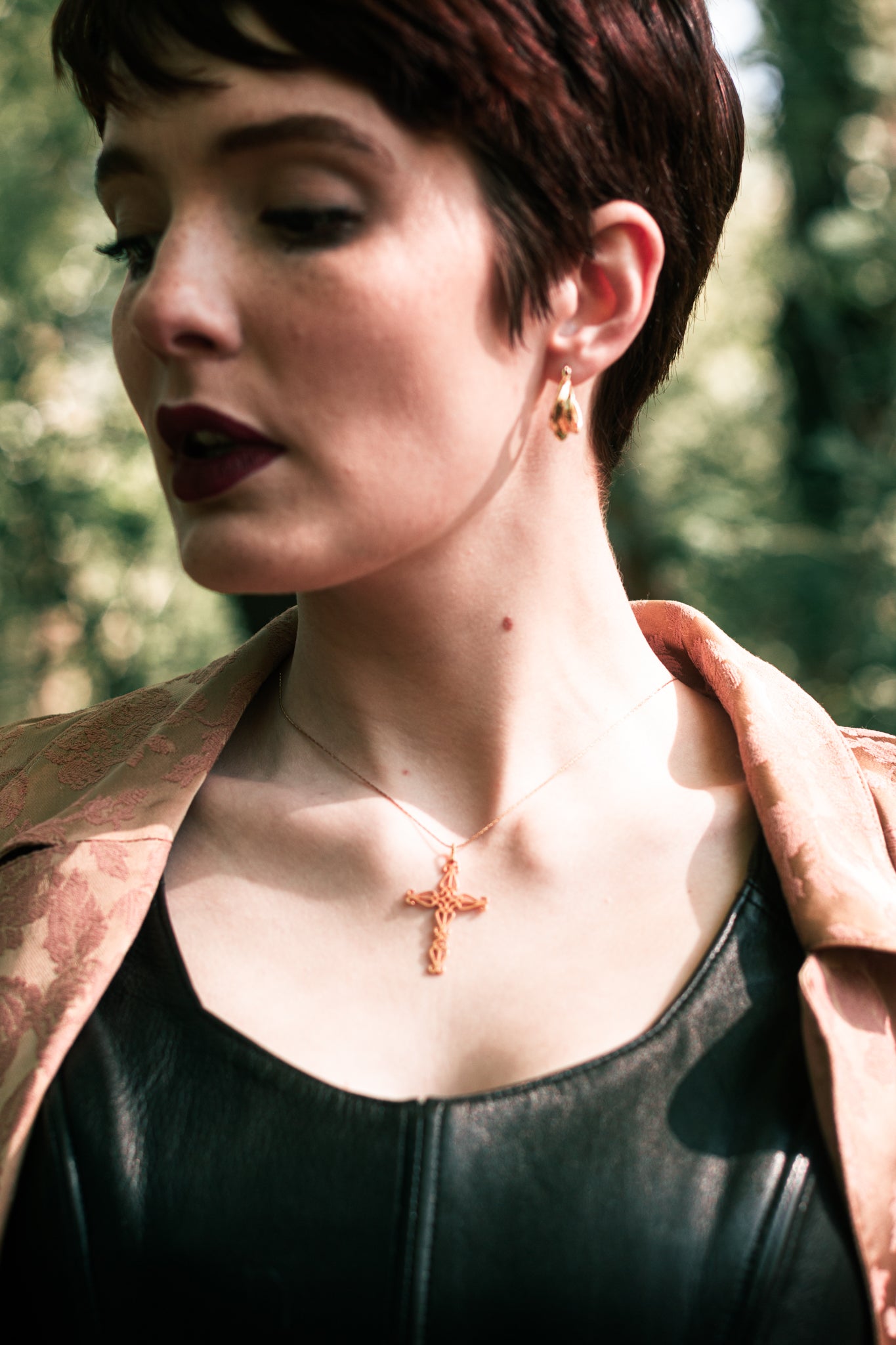 French vintage 1940 gold plated lace gothic cross pendant